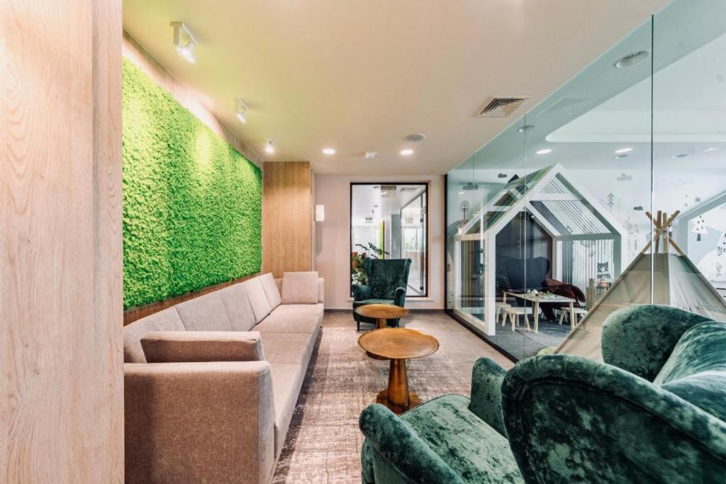 Gorski Mech - Free Parking, Sauna, Jacuzzi, Children's Playroom Apartment *